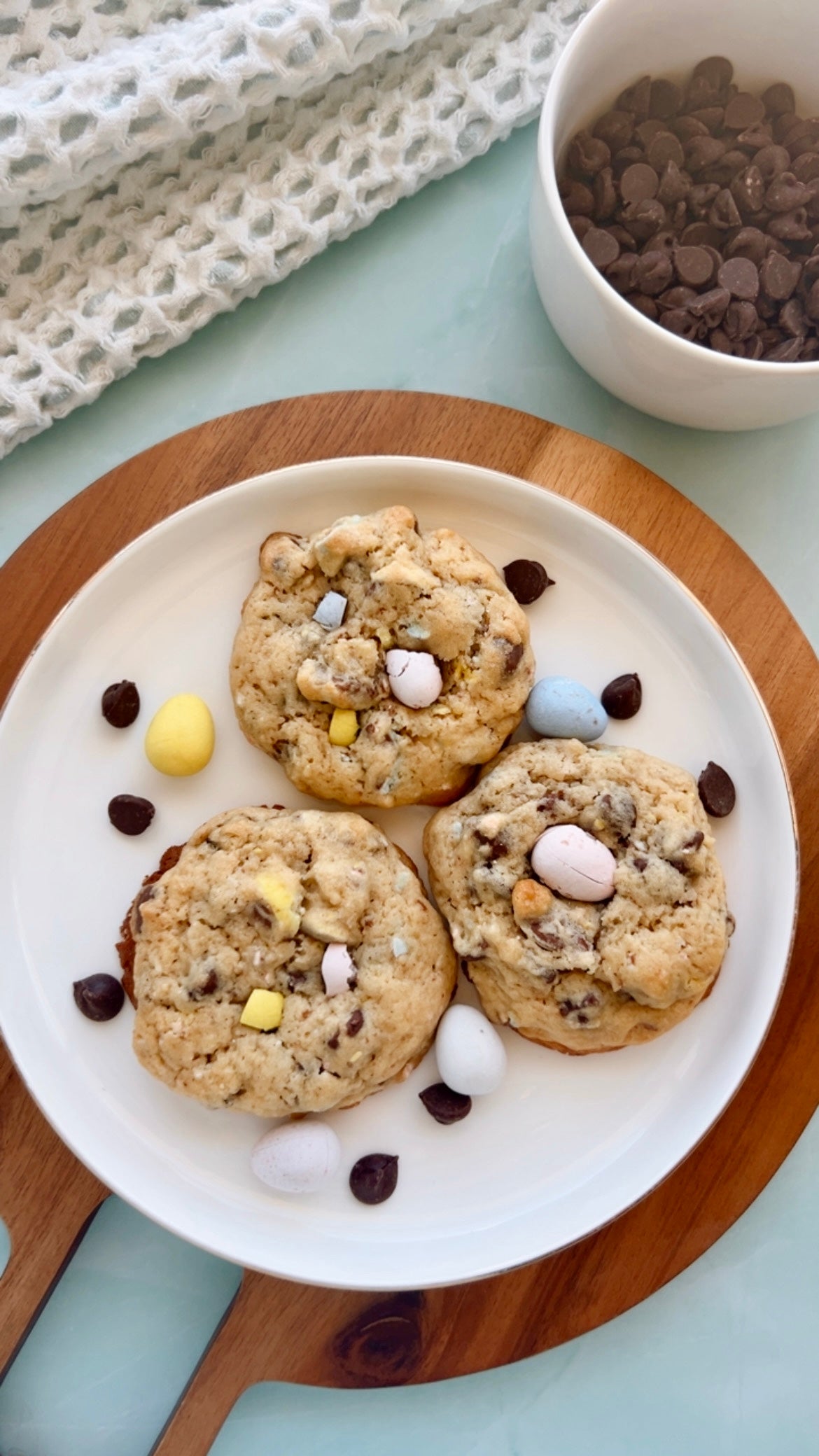 April Cookie Box