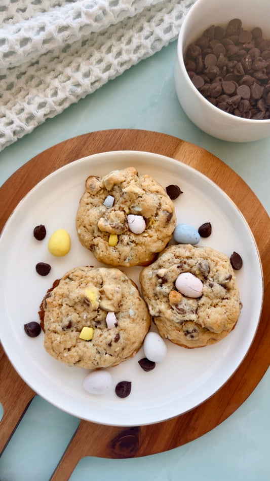 April Cookie Box